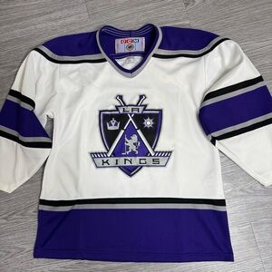 Vintage 90s Los Angeles Kings CCM Jersey Sz M Coat Of Arms NHL White Purple RARE